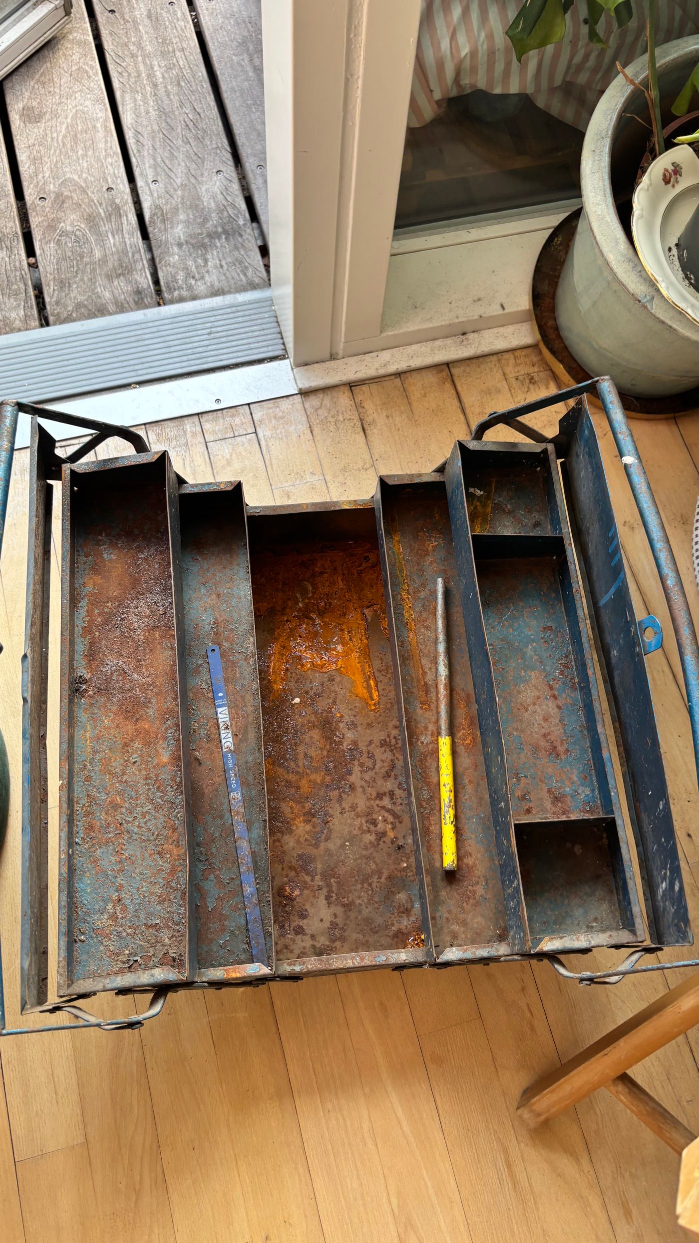 Blue Cantilever Metal Toolbox Vintage — view 5