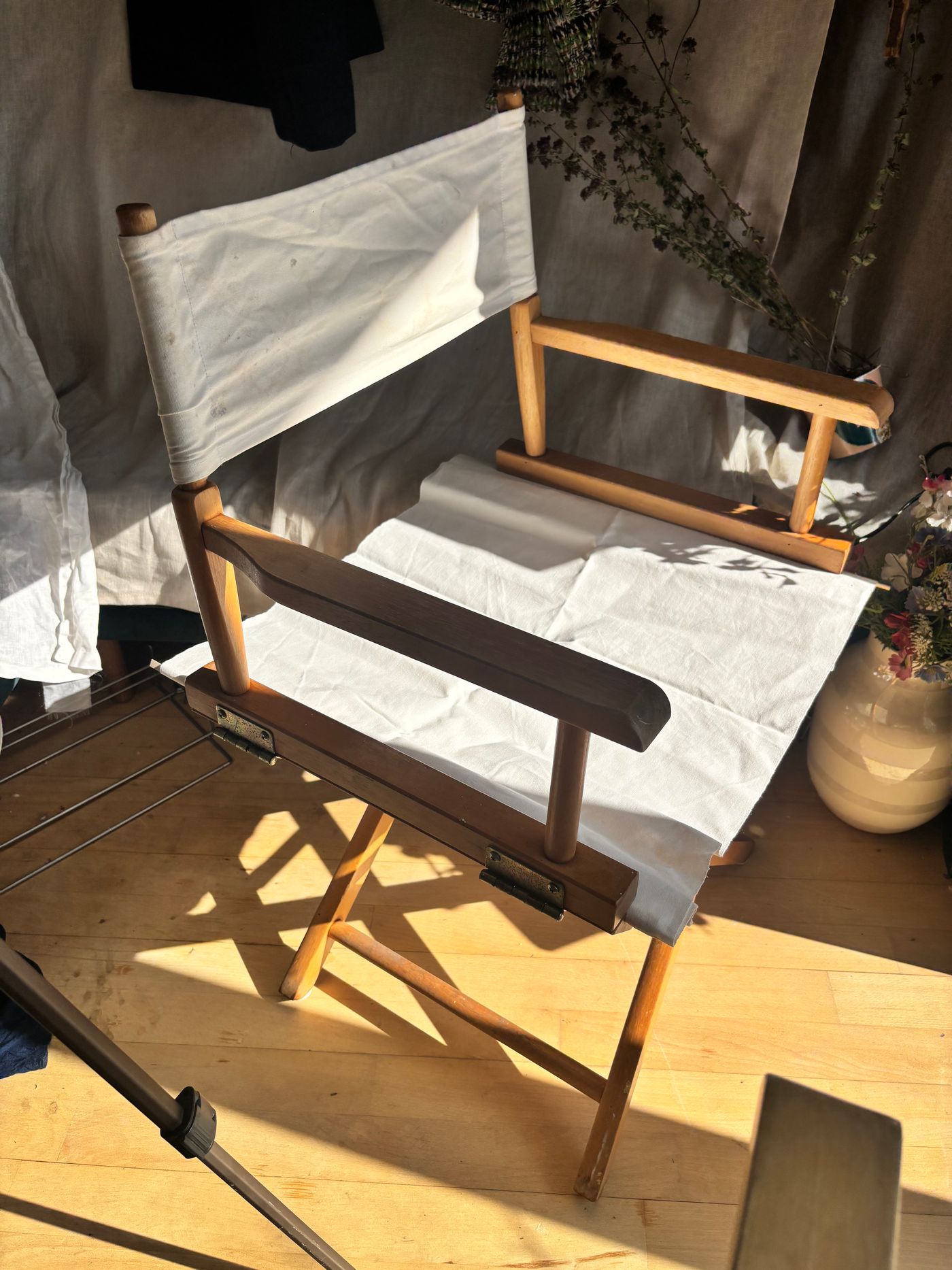 Wooden Folding Director's Chair White Canvas — view 7