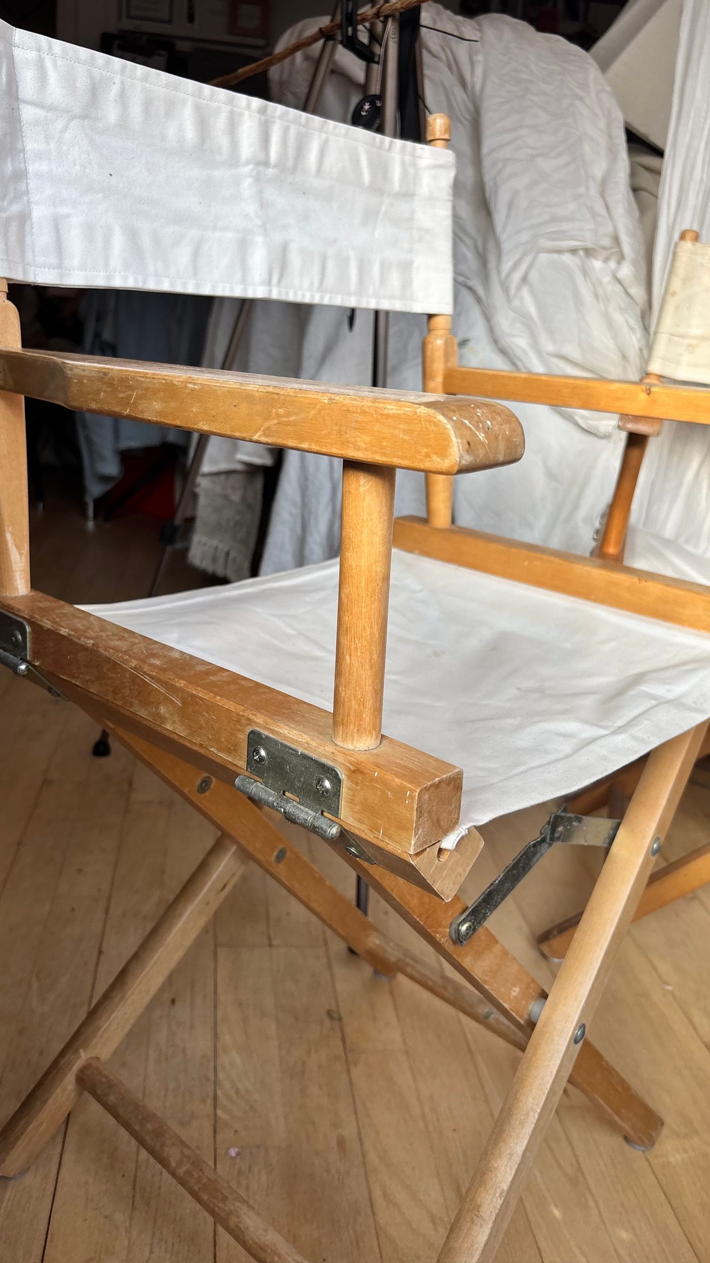 Wooden Folding Director's Chair White Canvas — view 5