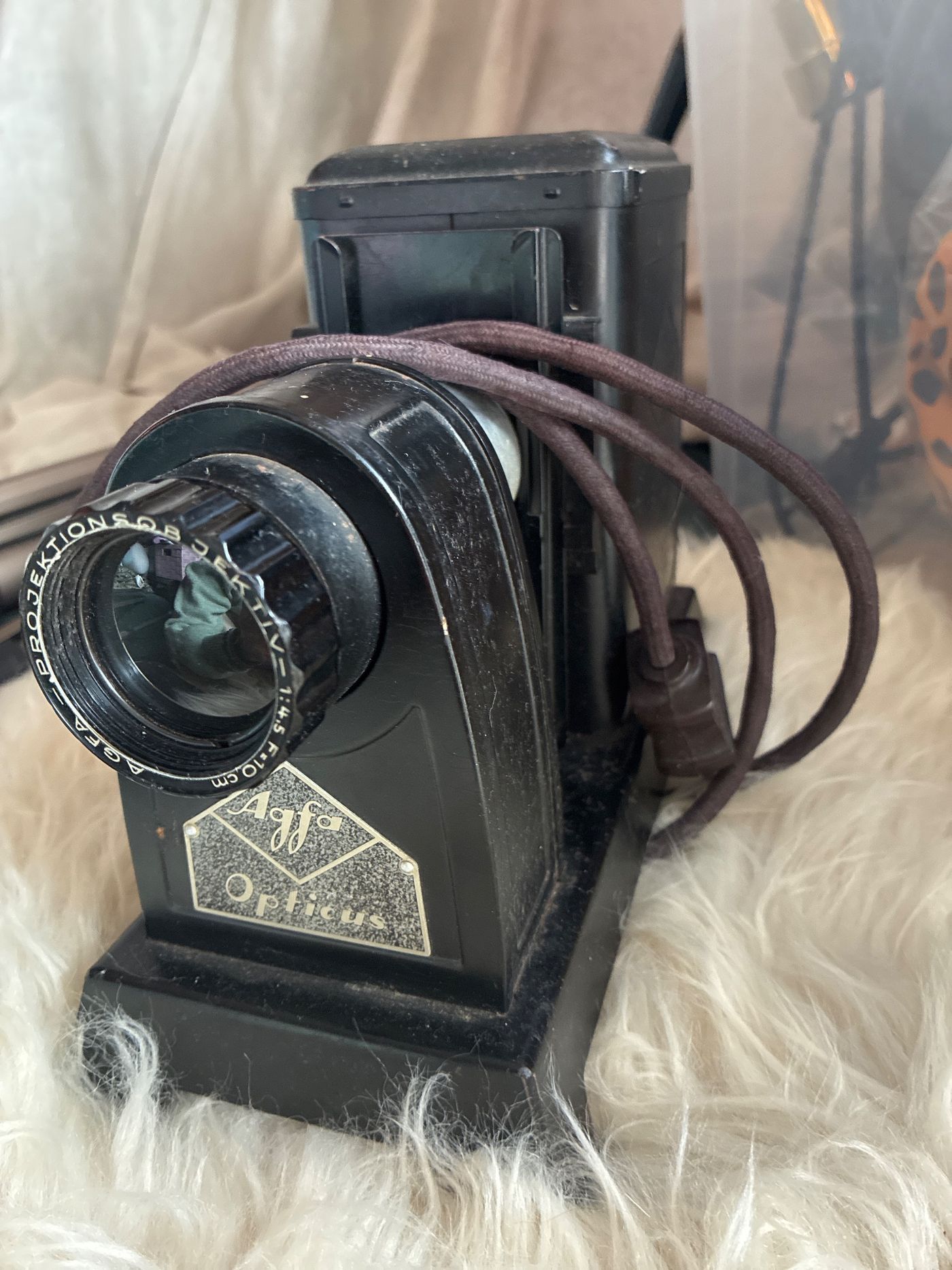 AGFA OPTICUS SLIDE PROJECTOR BAKELITE — view 3